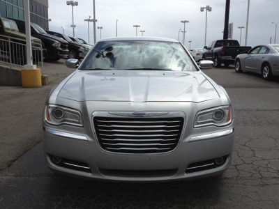 2012 Chrysler 300 Limited