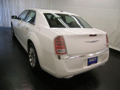 2011 Chrysler 300 Limited