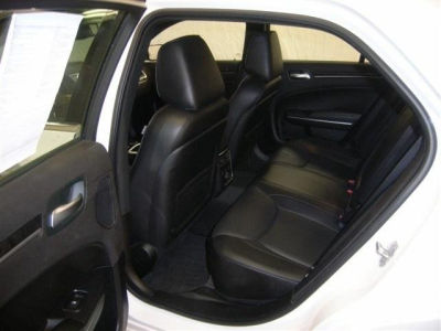 2011 Chrysler 300 Limited