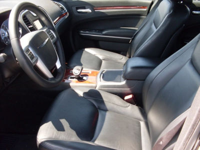2012 Chrysler 300 Limited