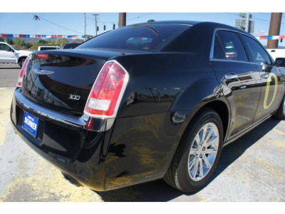2012 Chrysler 300 Limited