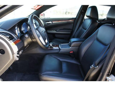 2012 Chrysler 300 Limited