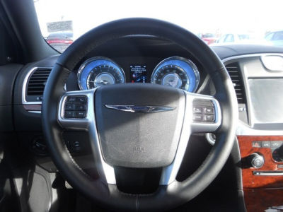 2012 Chrysler 300 Limited