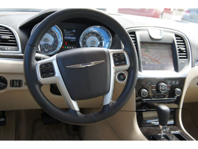 2011 Chrysler 300 Limited