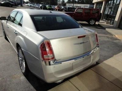 2011 Chrysler 300  300C