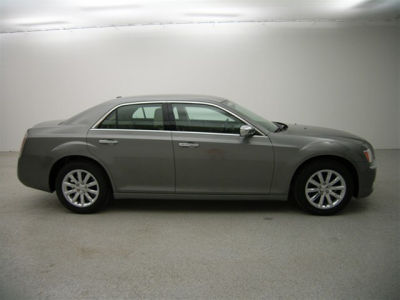 2011 Chrysler 300  Limited