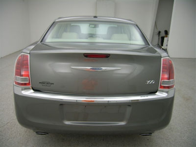 2011 Chrysler 300  Limited