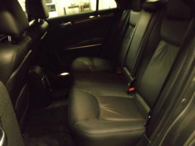 2011 Chrysler 300  Limited