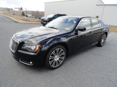 2012 Chrysler 300  S V6