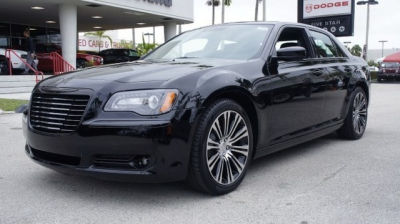 2012 Chrysler 300  S V6
