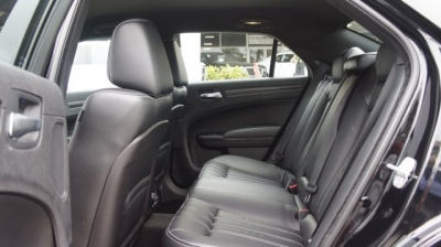2012 Chrysler 300  S V6