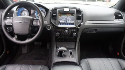 2012 Chrysler 300  S V6