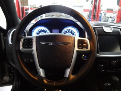 2011 Chrysler 300  Limited