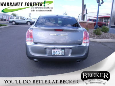 2011 Chrysler 300  Limited