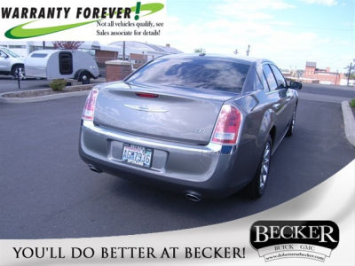 2011 Chrysler 300  Limited