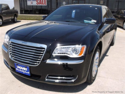 2013 Chrysler 300  Base