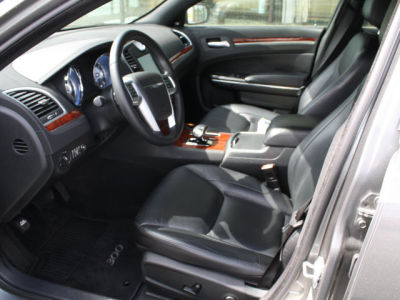 2012 Chrysler 300  Limited