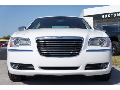 2011 Chrysler 300 Limited