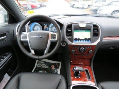 2013 Chrysler 300