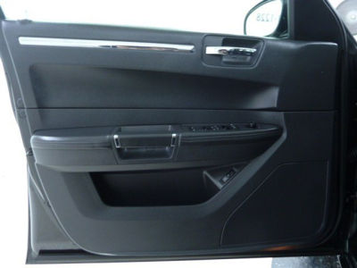2008 Chrysler 300  C SRT8