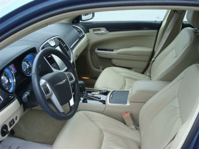 2011 Chrysler 300 Limited