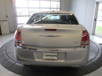2012 Chrysler 300 Limited