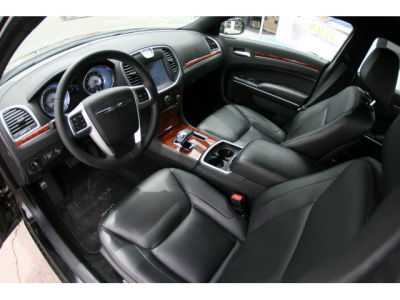 2013 Chrysler 300 Base