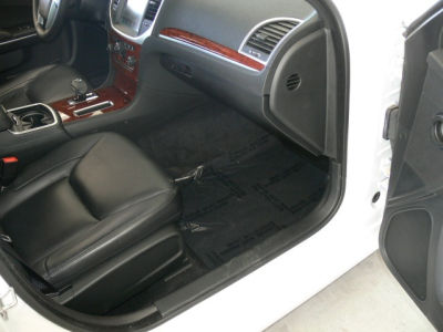 2013 Chrysler 300 Base