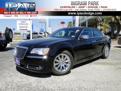 2012 Chrysler 300  Limited