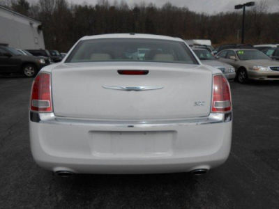 2011 Chrysler 300 Limited