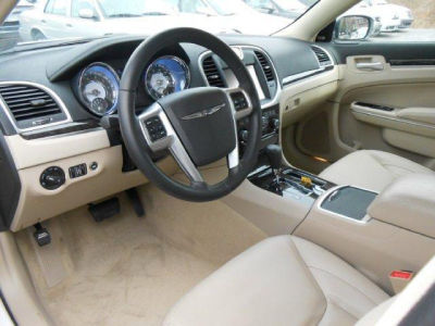 2011 Chrysler 300 Limited
