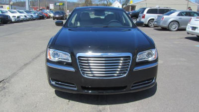 2013 Chrysler 300 Base