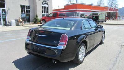 2013 Chrysler 300 Base