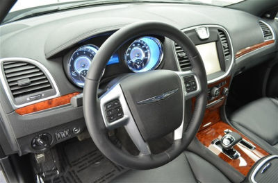 2012 Chrysler 300  Limited