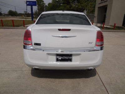 2012 Chrysler 300  Limited