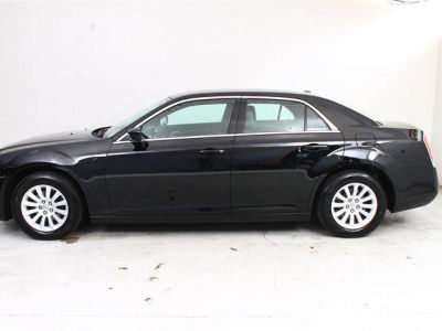 2013 Chrysler 300 Base