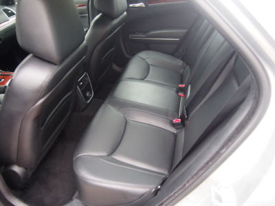2012 Chrysler 300  Limited