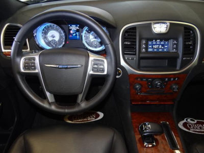 2012 Chrysler 300 Limited