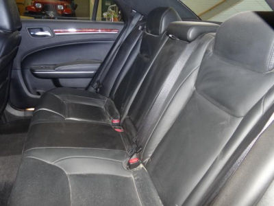 2012 Chrysler 300 Limited