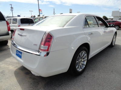 2011 Chrysler 300  Limited