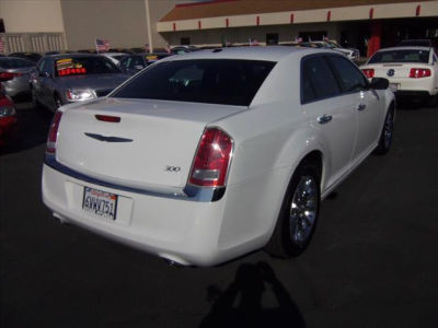 2012 Chrysler 300 Limited