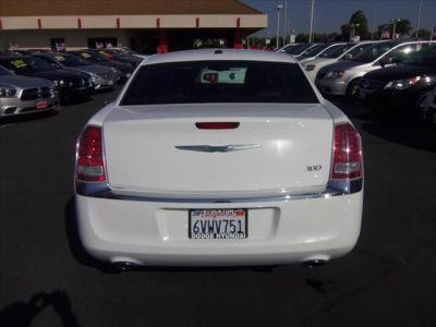 2012 Chrysler 300 Limited