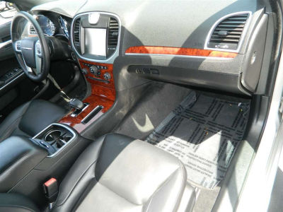 2012 Chrysler 300 Limited