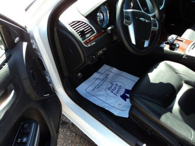 2012 Chrysler 300 Limited