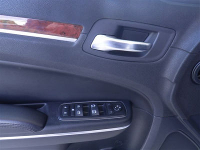 2012 Chrysler 300 Limited