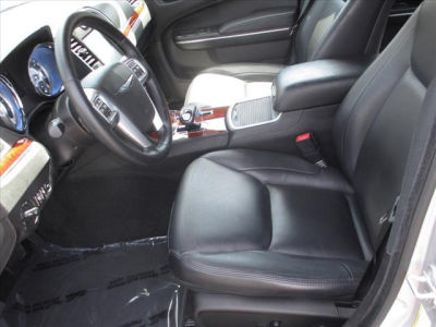 2012 Chrysler 300  Limited