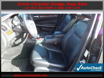 2012 Chrysler 300 Limited