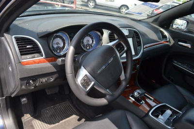 2012 Chrysler 300 Limited