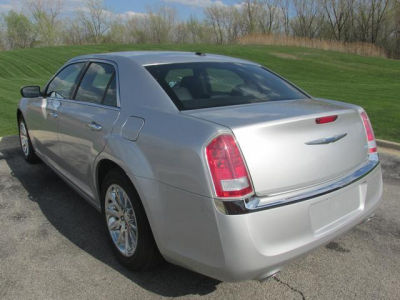 2012 Chrysler 300 Limited