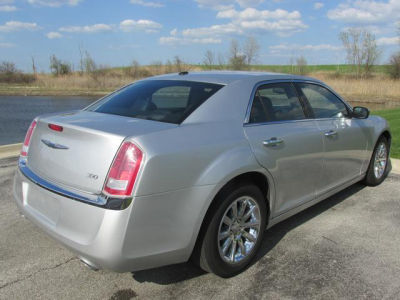 2012 Chrysler 300 Limited